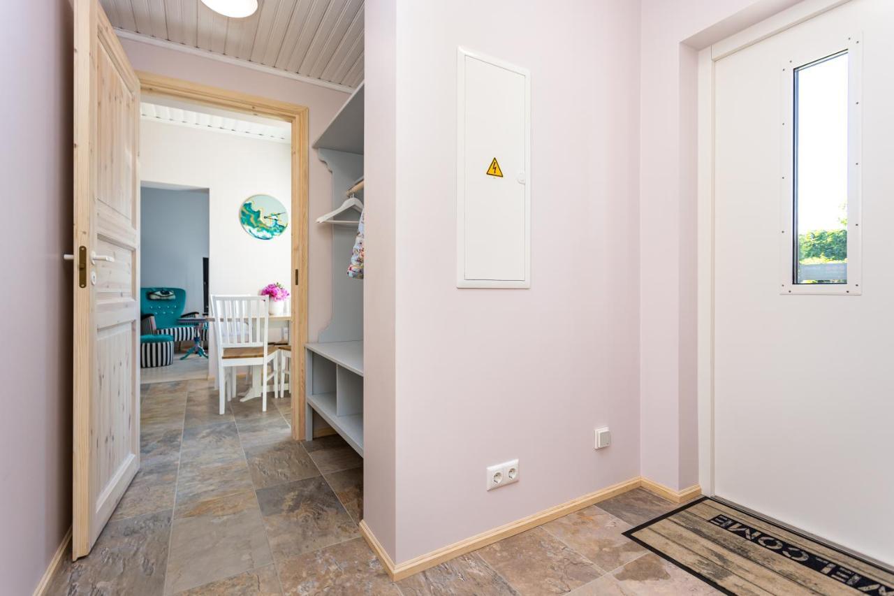 Lakeview Beach Apartment In Viljandi วิลยันดี ภายนอก รูปภาพ