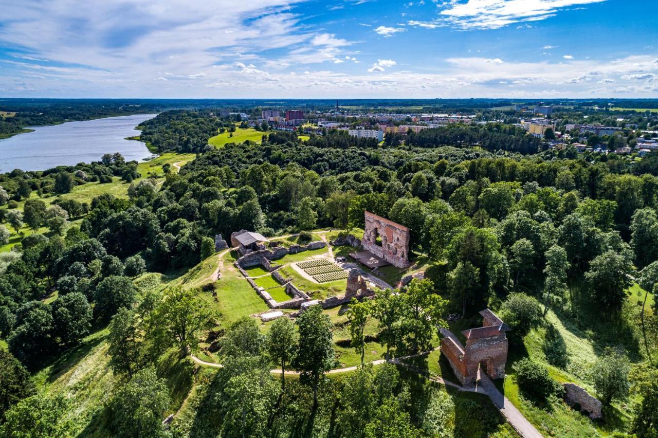 Lakeview Beach Apartment In Viljandi วิลยันดี ภายนอก รูปภาพ